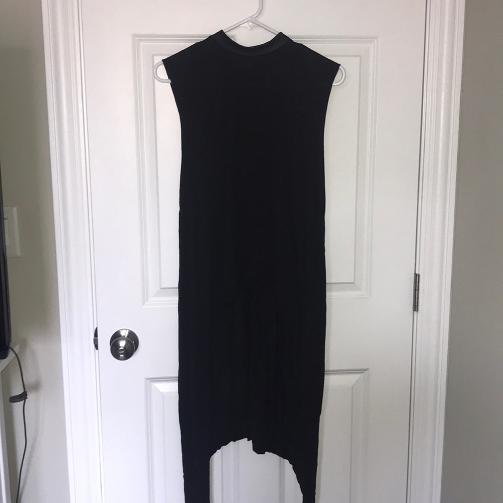 H&M Hi-Low Flowy Top